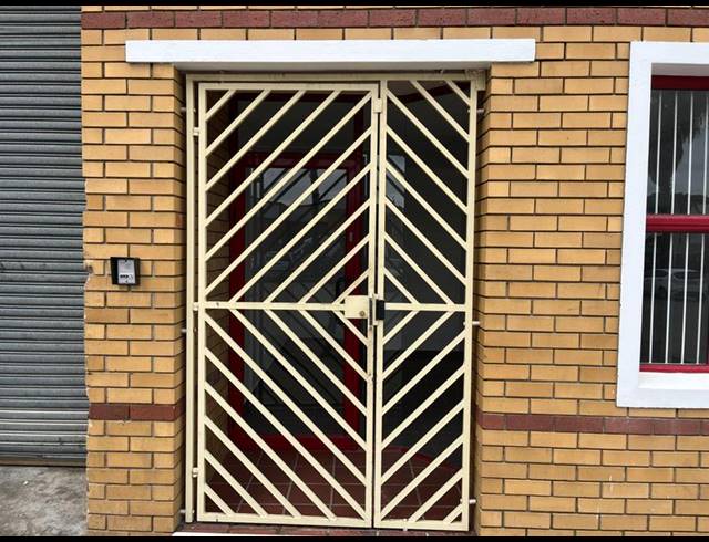 INDUSTRIAL PROPERTY TO RENT IN KILLARNEY GARDENS